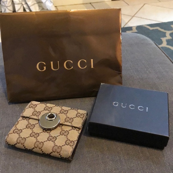 Piccola pelletteria Gucci in Pelle Nero - 23038120